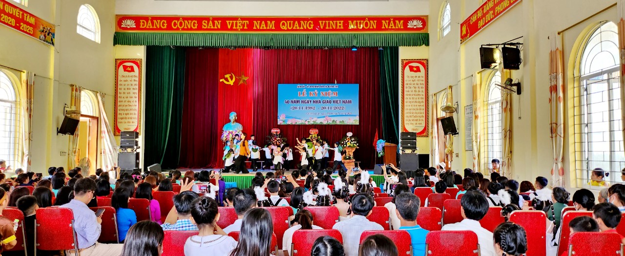 Quỳnh Liên long trọng kỷ niệm 40 năm ngày Nhà giáo Việt Nam 20-11